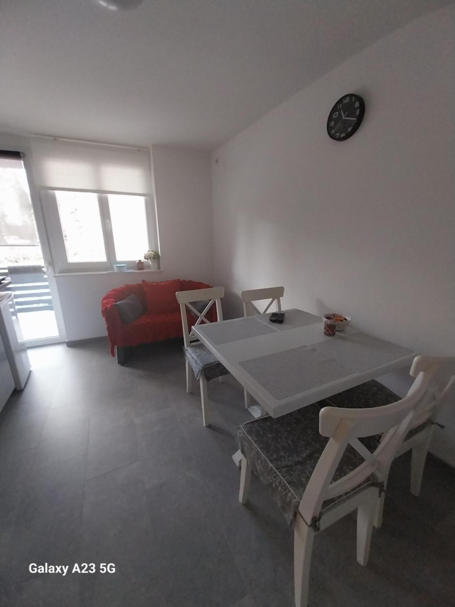 Apartman Bloom Ösek Dış mekan fotoğraf