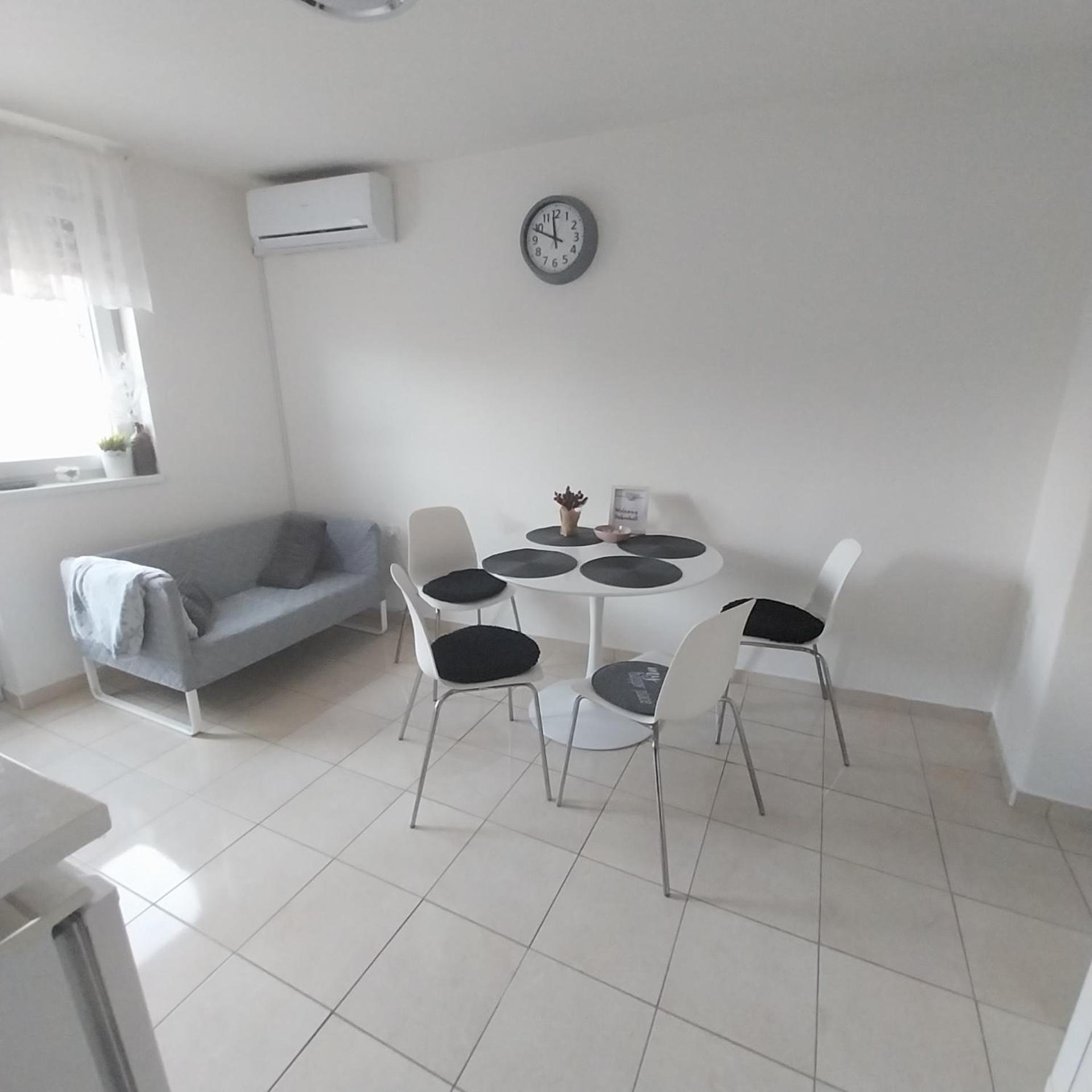 Apartman Bloom Ösek Dış mekan fotoğraf